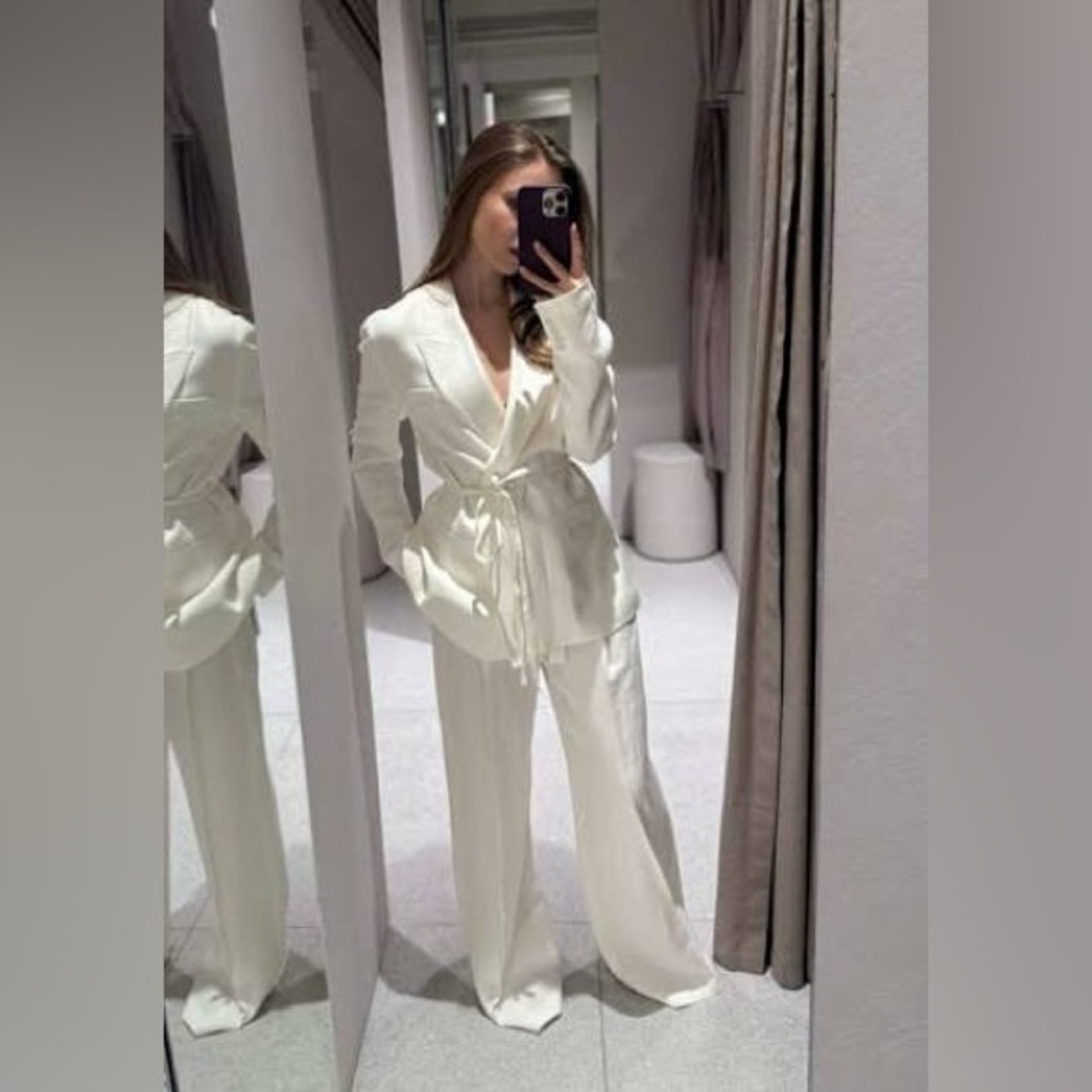 Elegant Cream Women's blazer